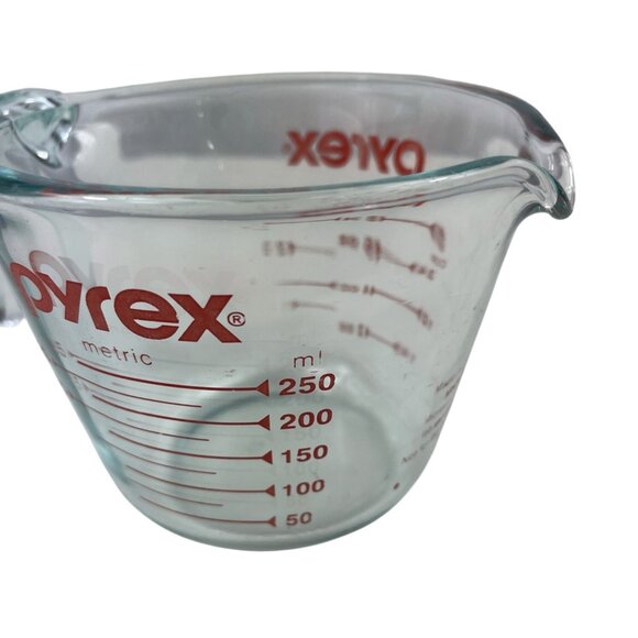 Pyrex Prepware 1 Cup Glass Measuring Cup - Picture 6 of 11